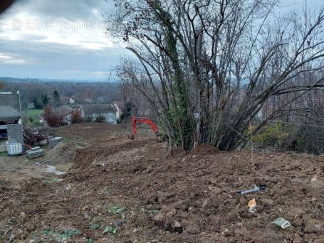 Terrain à SAINT-SIMEON-DE-BRESSIEUX