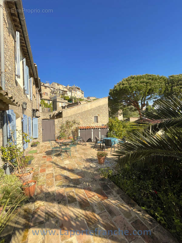 Maison à CAGNES-SUR-MER