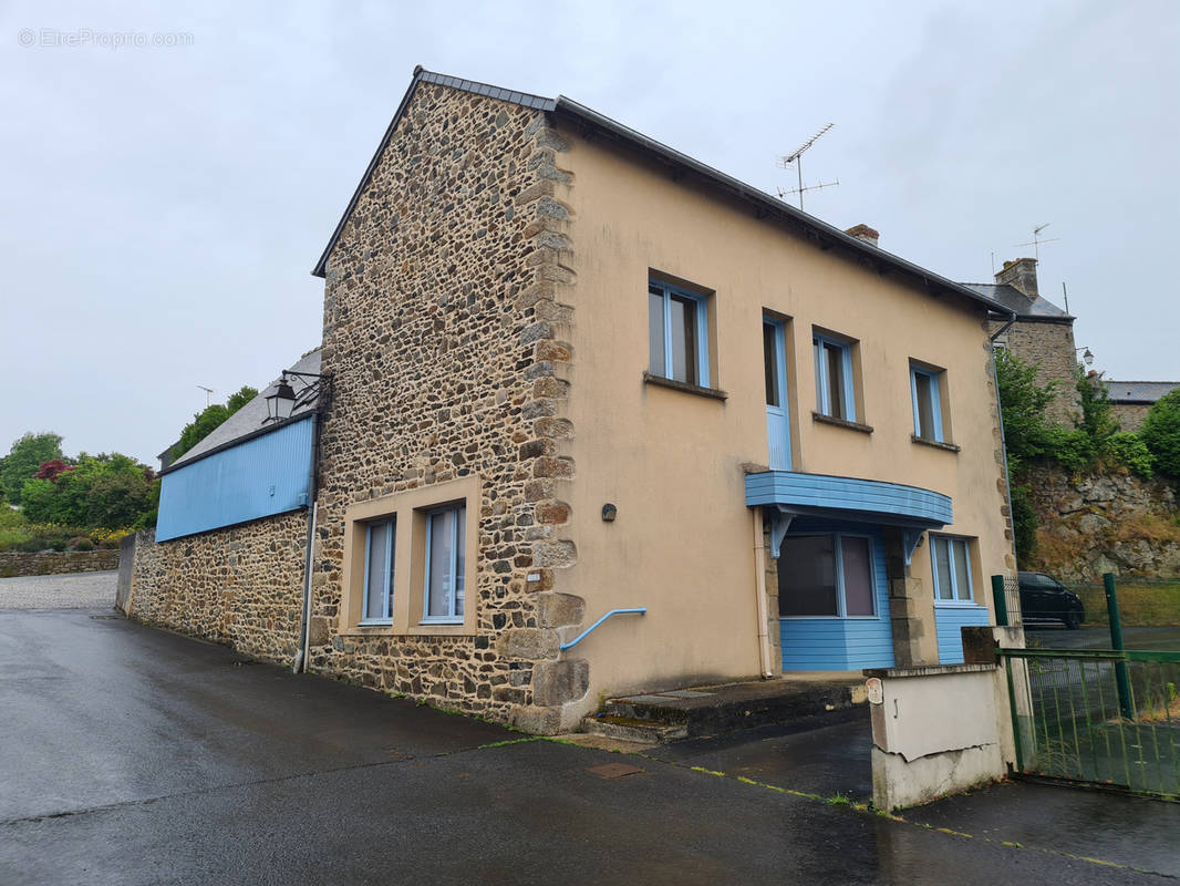 Maison à CHATELAUDREN