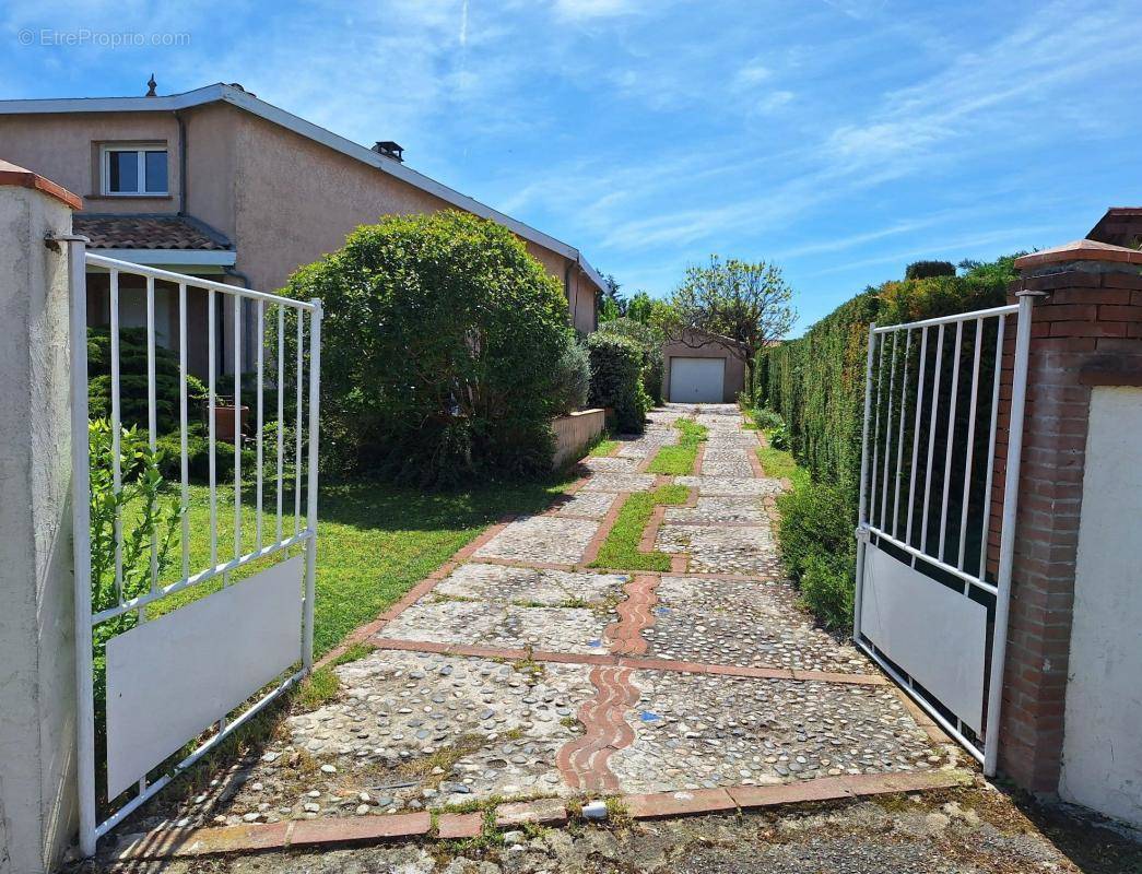 Maison à CORNEBARRIEU