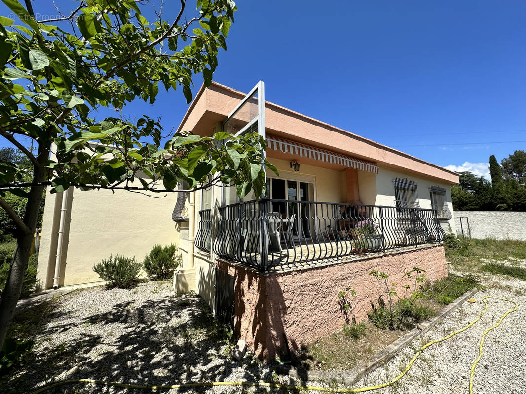 Maison à CARNOUX-EN-PROVENCE