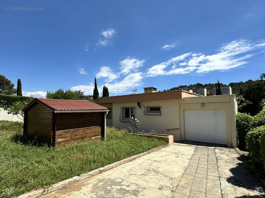 Maison à CARNOUX-EN-PROVENCE