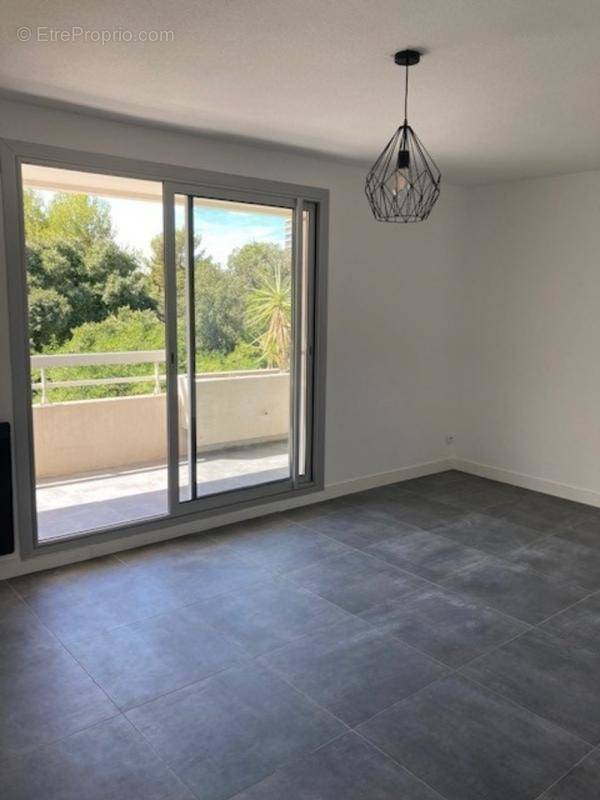 Appartement à MARSEILLE-9E