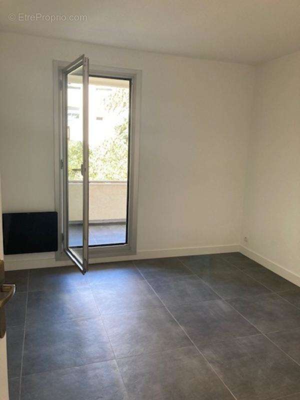 Appartement à MARSEILLE-9E