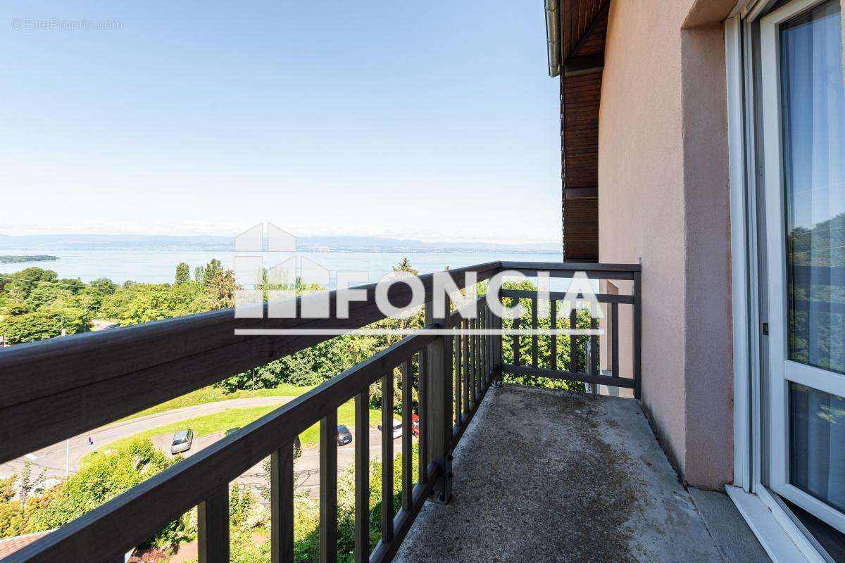 Appartement à EVIAN-LES-BAINS