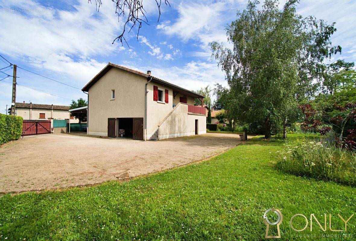 Maison à CORCELLES-EN-BEAUJOLAIS