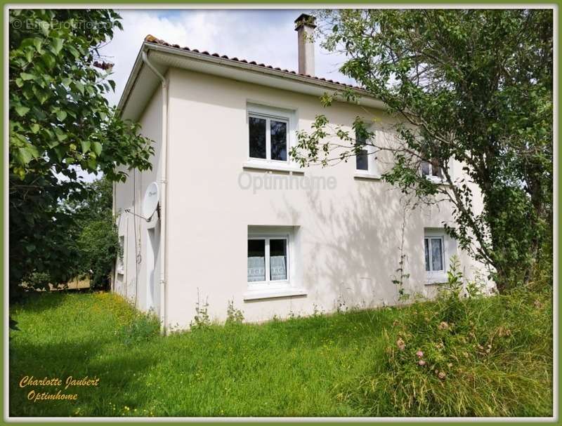 Maison à SAINT-AULAYE