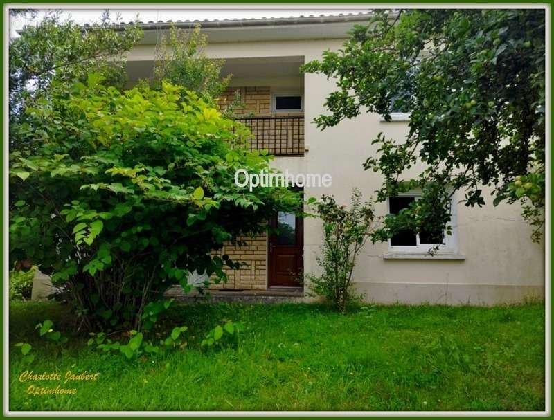 Maison à SAINT-AULAYE