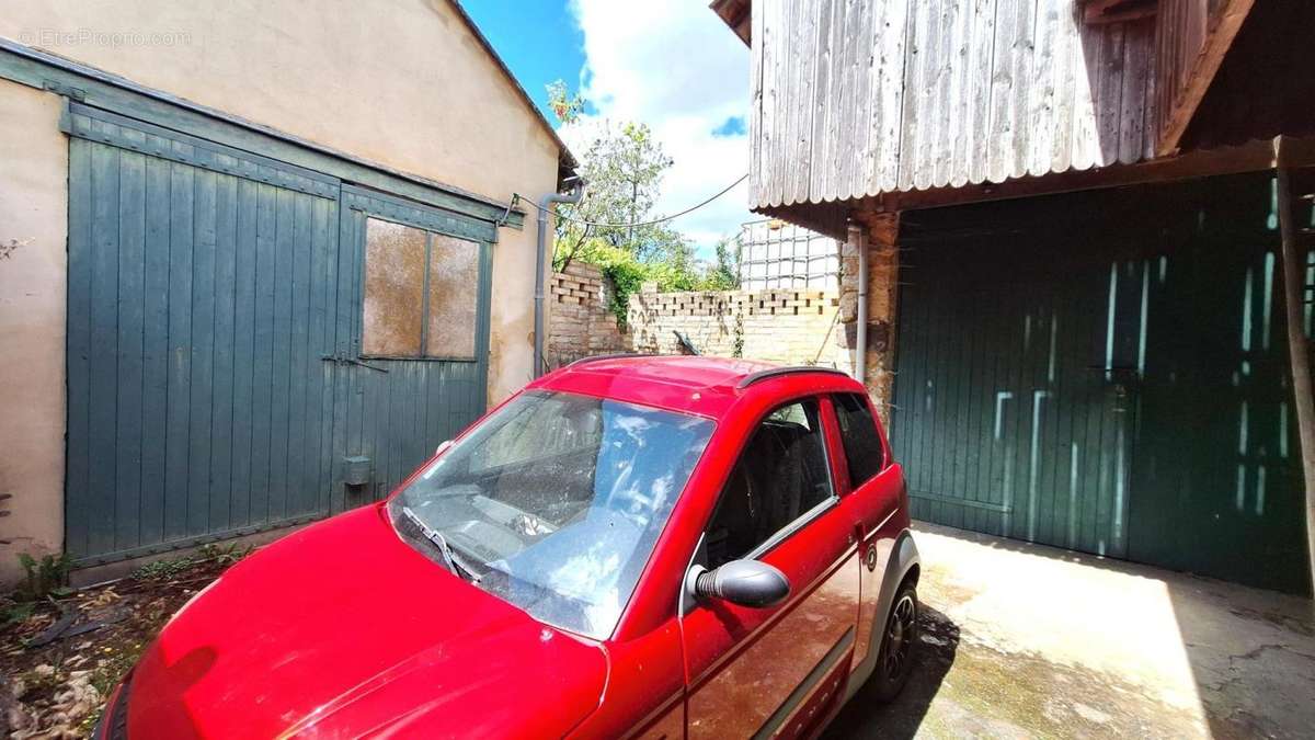 Maison à FRESNAY-SUR-SARTHE