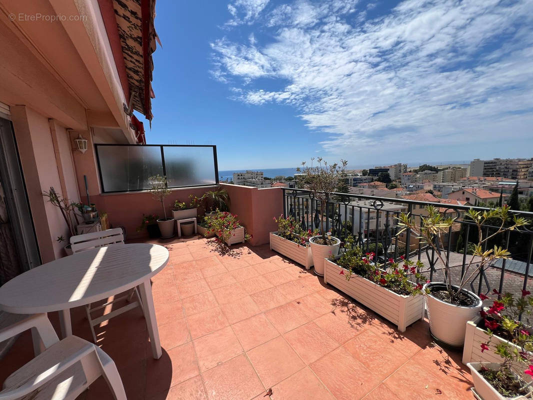 Appartement à NICE