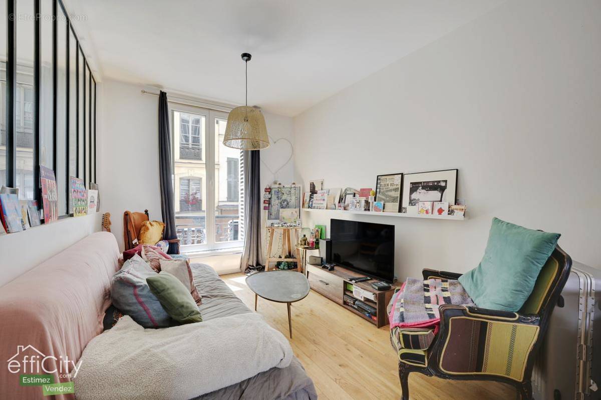 Appartement à PARIS-9E