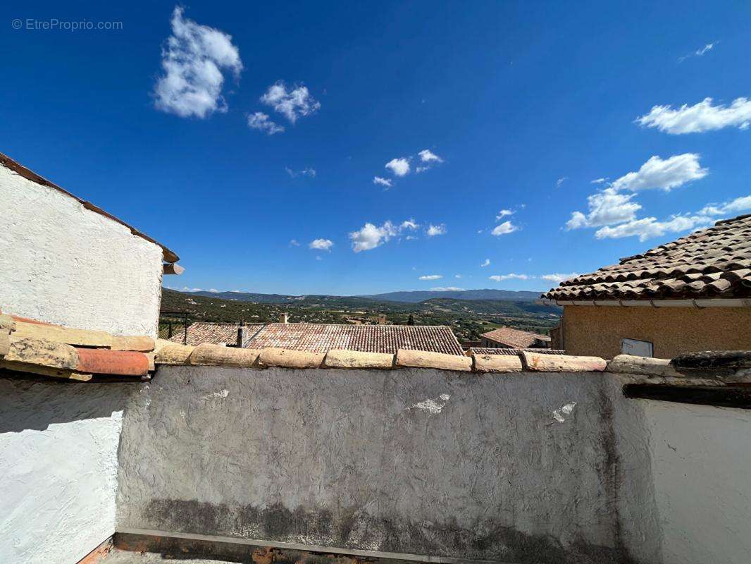 Maison à SAINT-SATURNIN-LES-APT