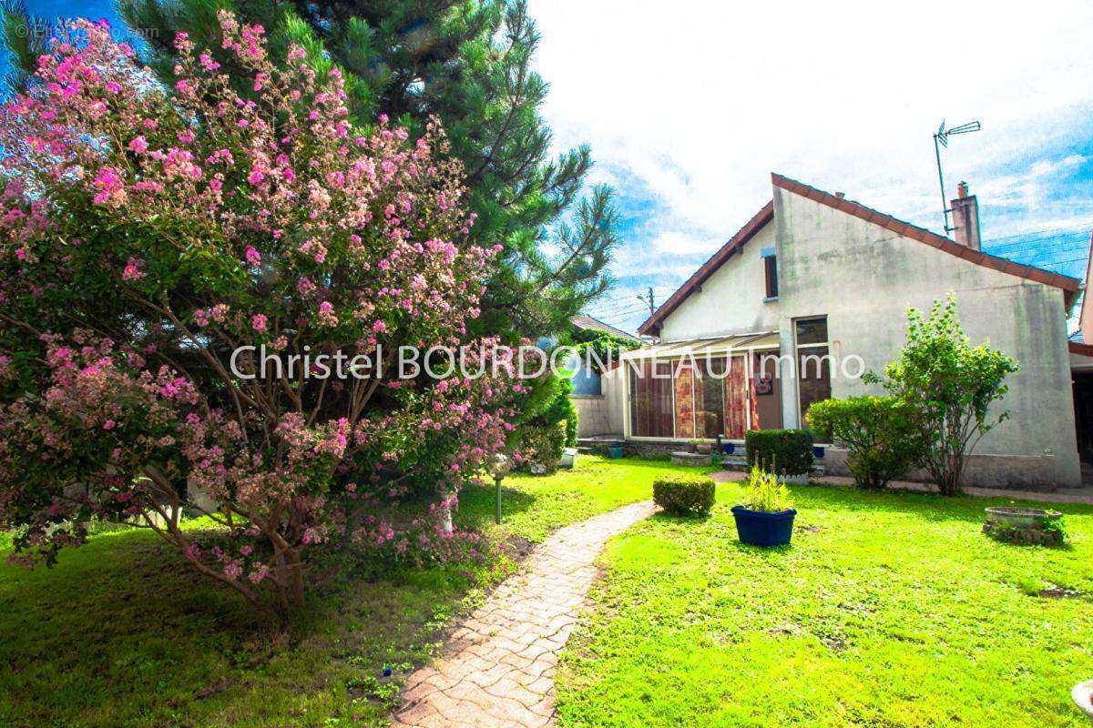 Maison à TREMBLAY-EN-FRANCE