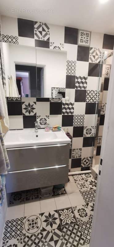 Appartement à MARSEILLE-9E