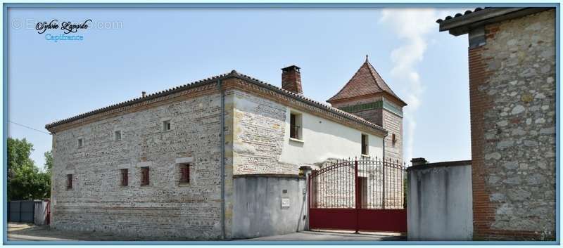 Maison à DONZAC