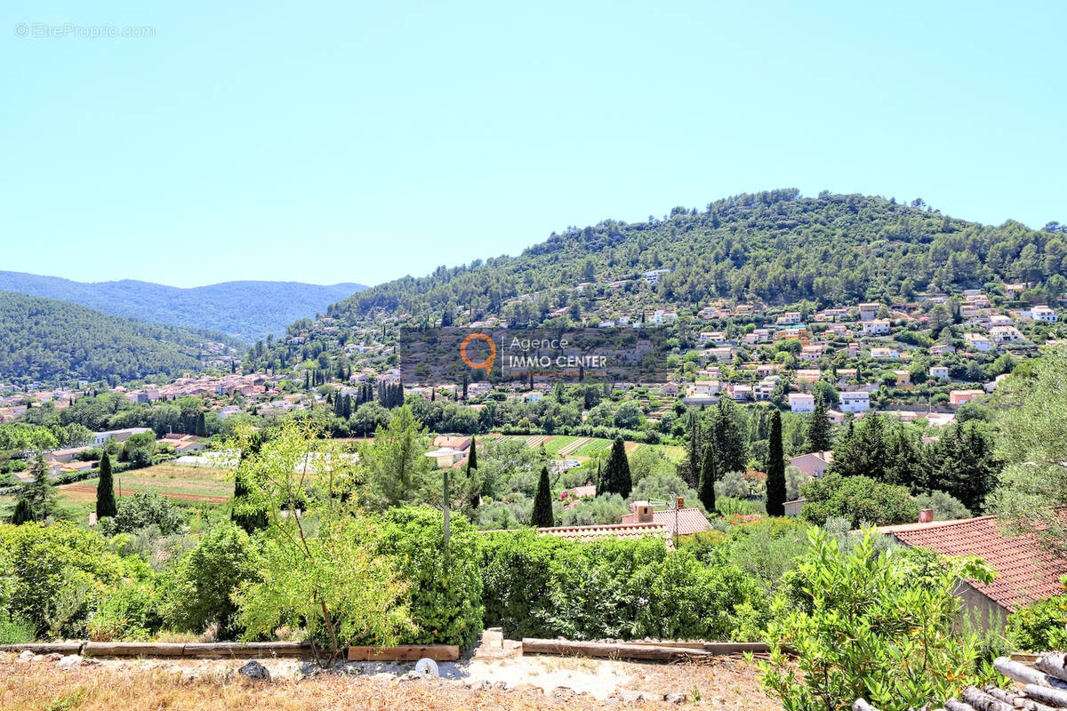 Maison à SOLLIES-TOUCAS