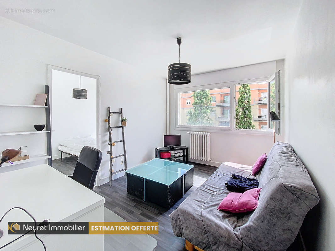 Appartement à SAINT-ETIENNE