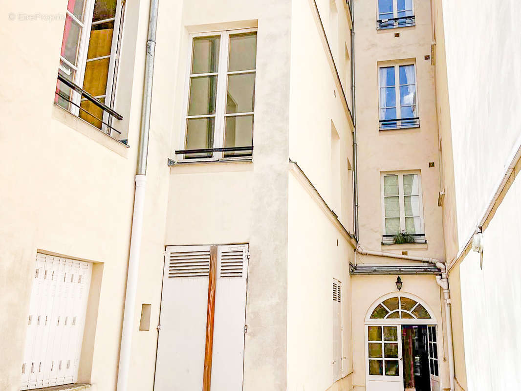 Appartement à PARIS-6E