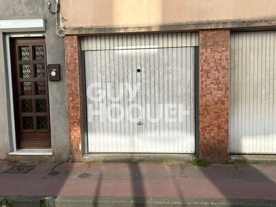 Parking à CALAIS