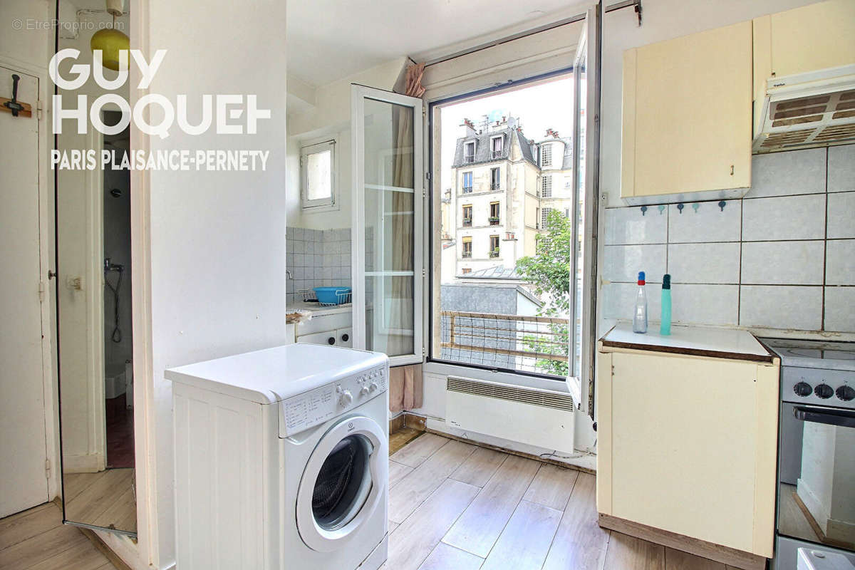 Appartement à PARIS-14E