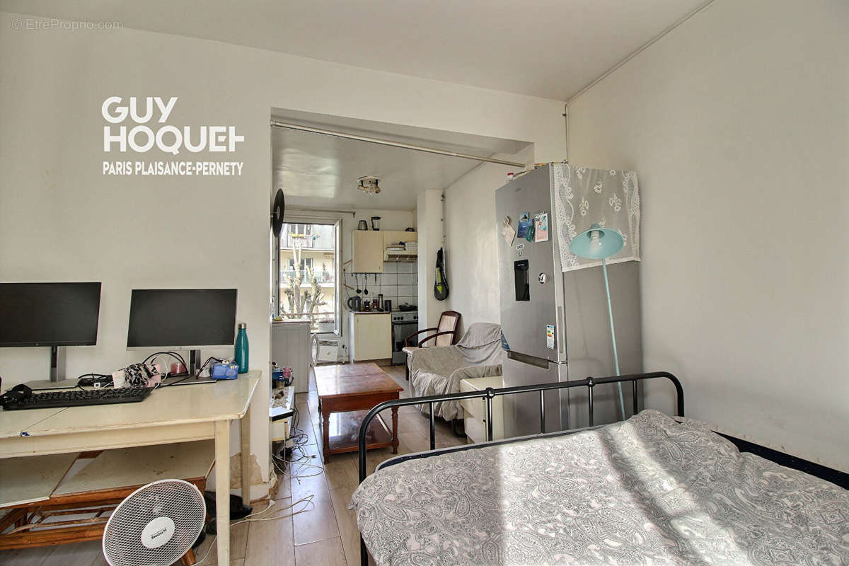 Appartement à PARIS-14E