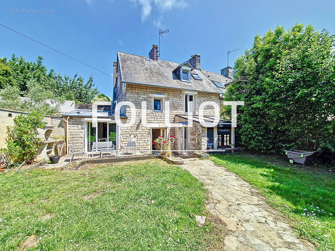 Maison à LONGUEVILLE