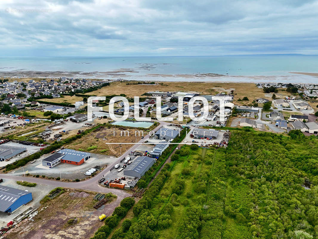 Commerce à GOUVILLE-SUR-MER