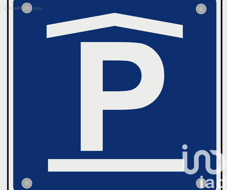Photo 1 - Parking à MARSEILLE-8E
