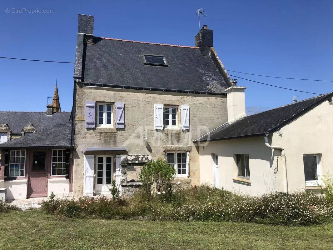 Maison à PLOUHARNEL