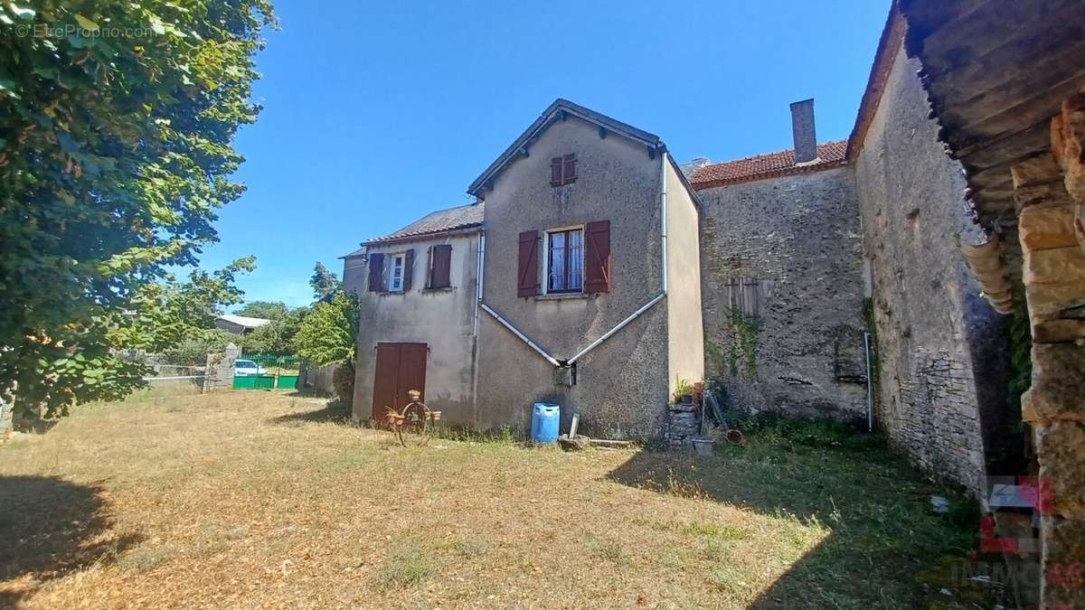 Maison à CAHORS