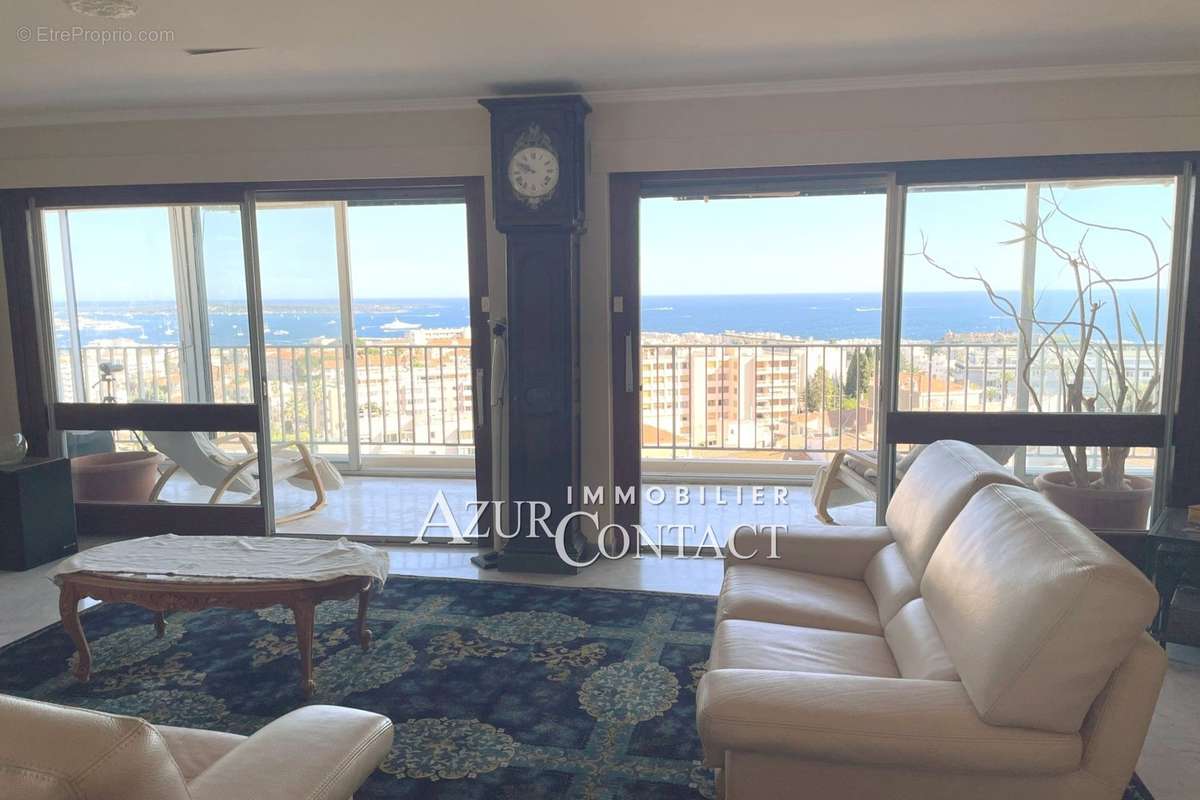 Appartement à CANNES