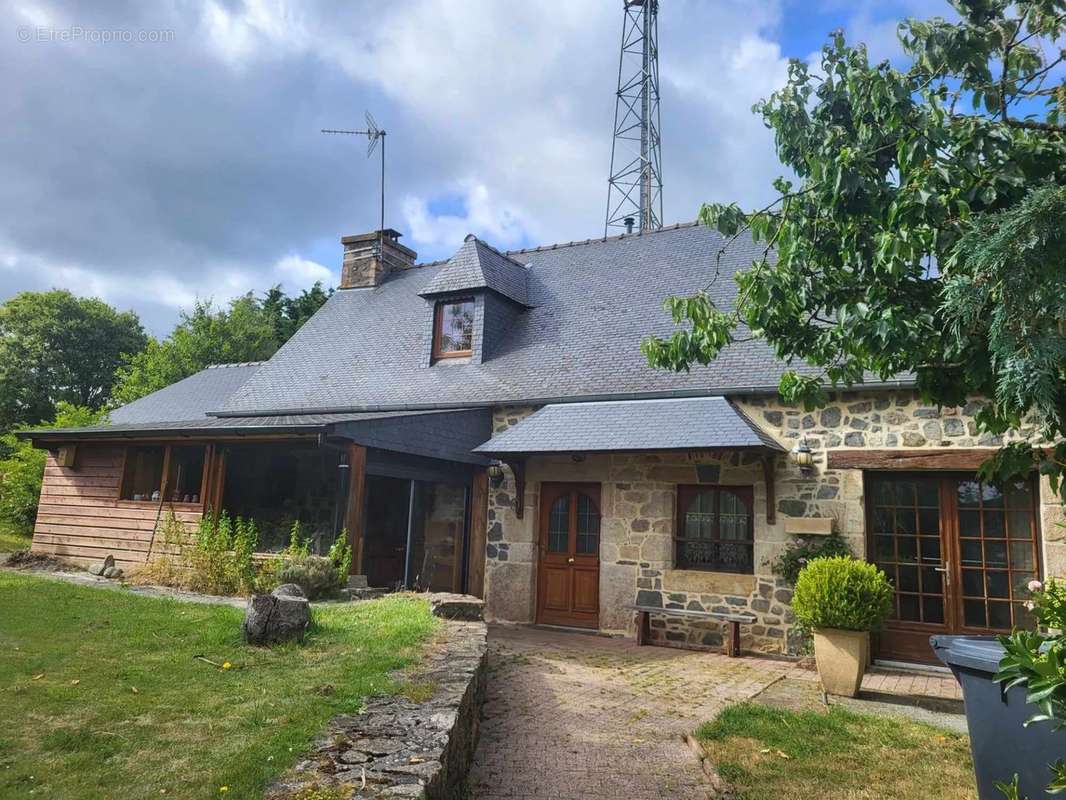 Maison à POMMERIT-LE-VICOMTE