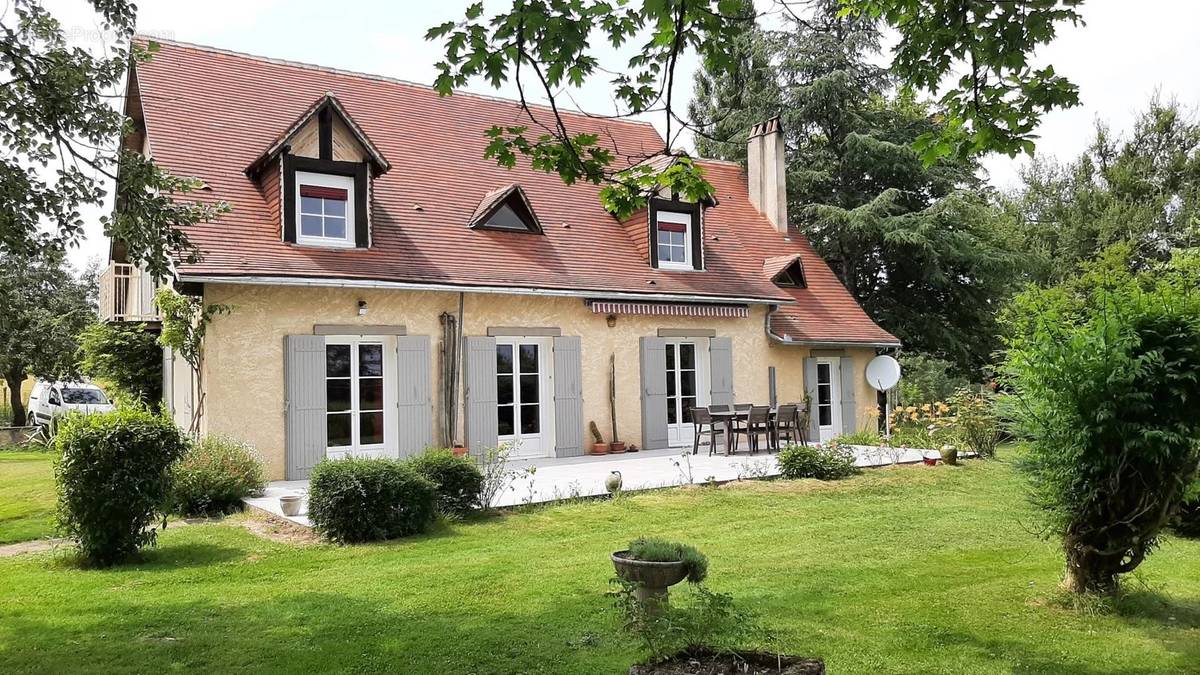 Maison à SAINT-VINCENT-JALMOUTIERS