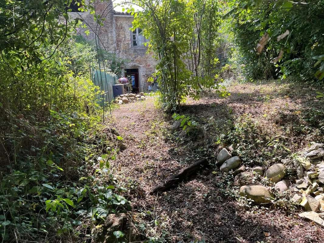 Maison à SAINTE-COLOMBE-SUR-L&#039;HERS