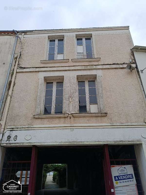   - Maison à PAIMBOEUF