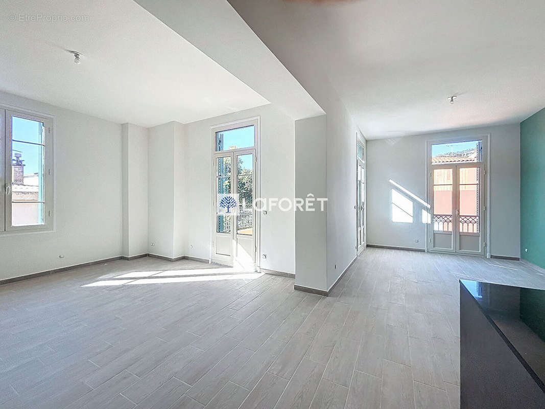 Appartement à MENTON