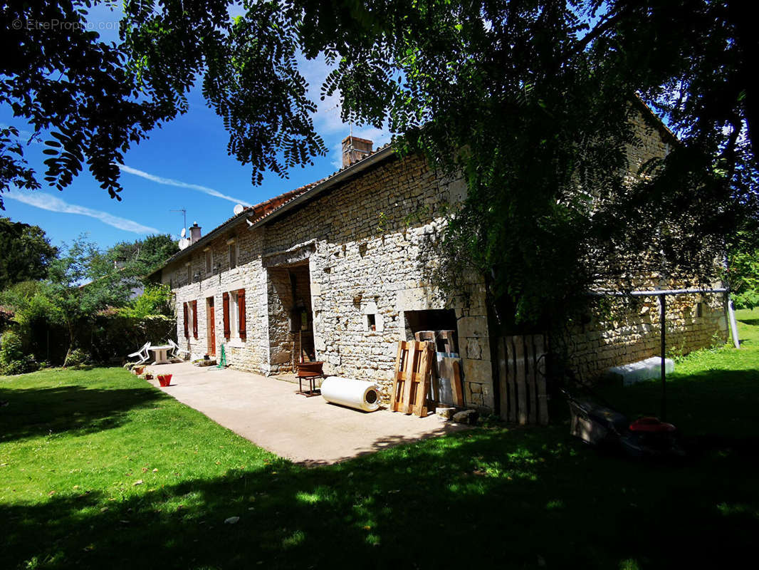 Maison à BLANZAY