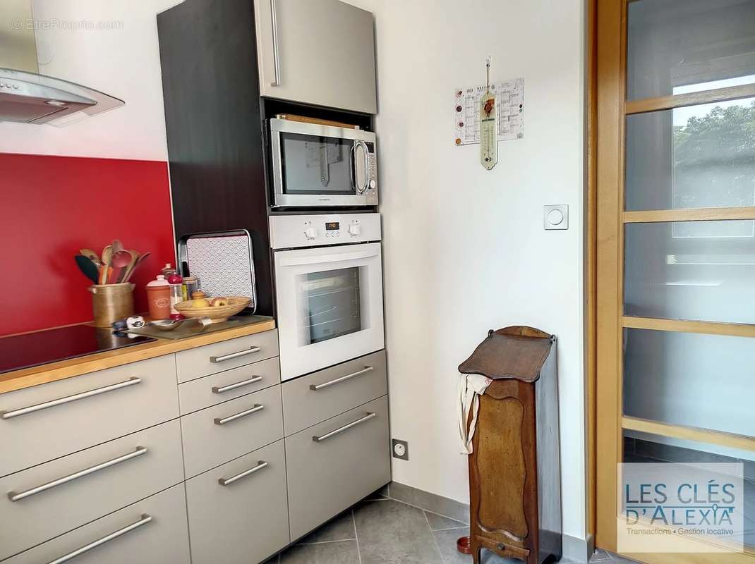 Appartement à SEREZIN-DU-RHONE