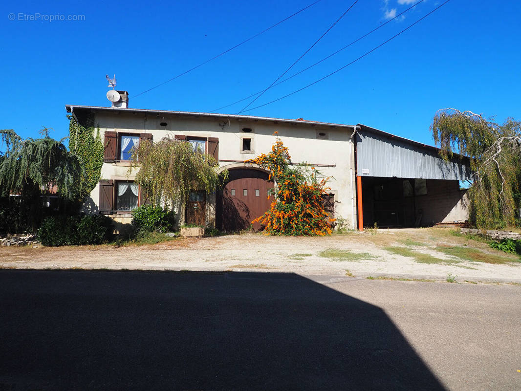 Maison à VILLONCOURT