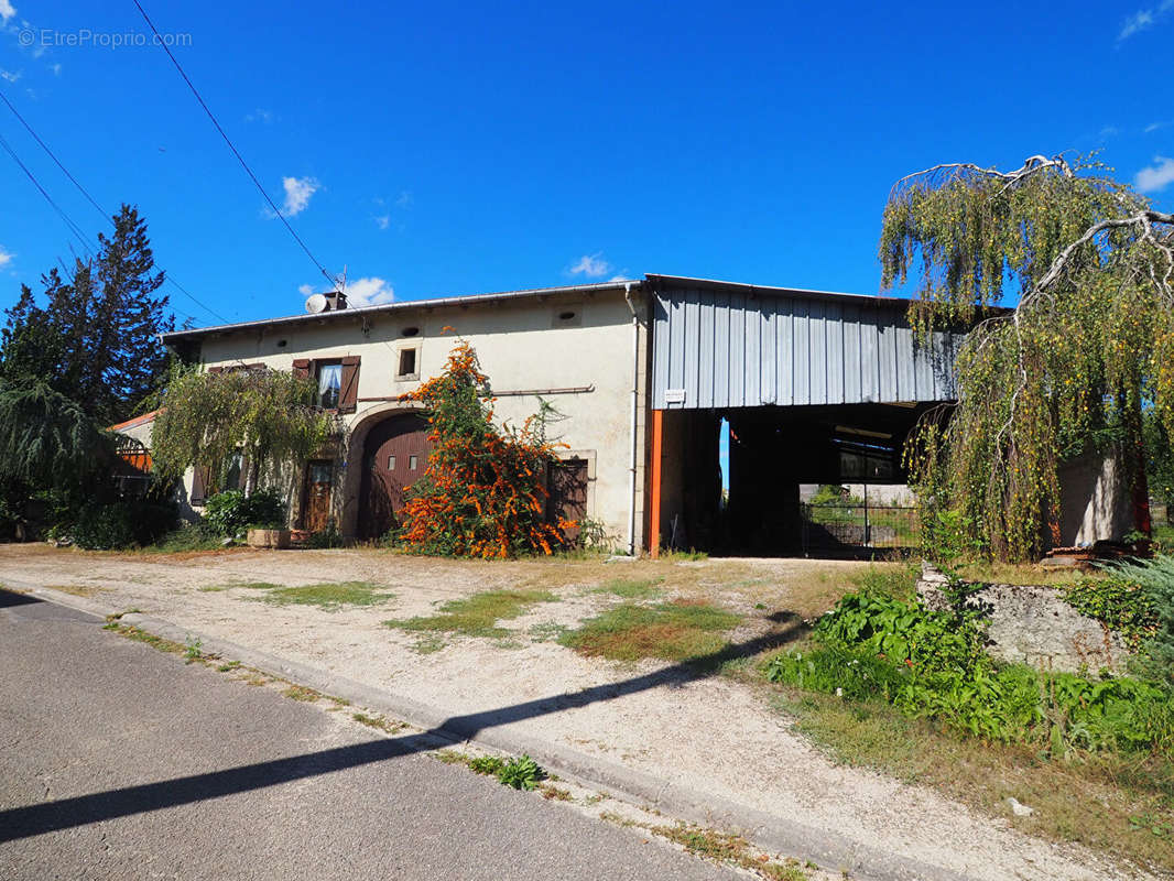 Maison à VILLONCOURT