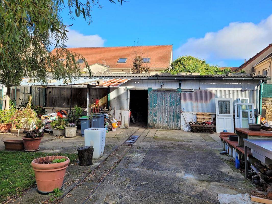 Maison à BALLAINVILLIERS