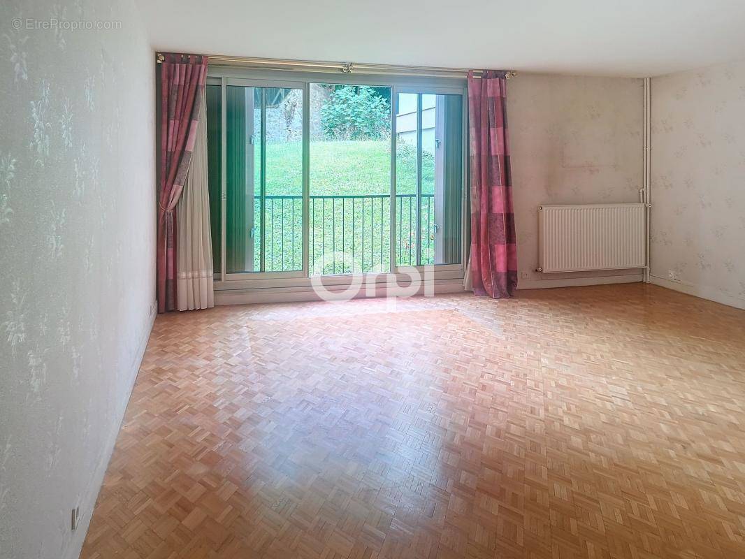 Appartement à VILLEBON-SUR-YVETTE