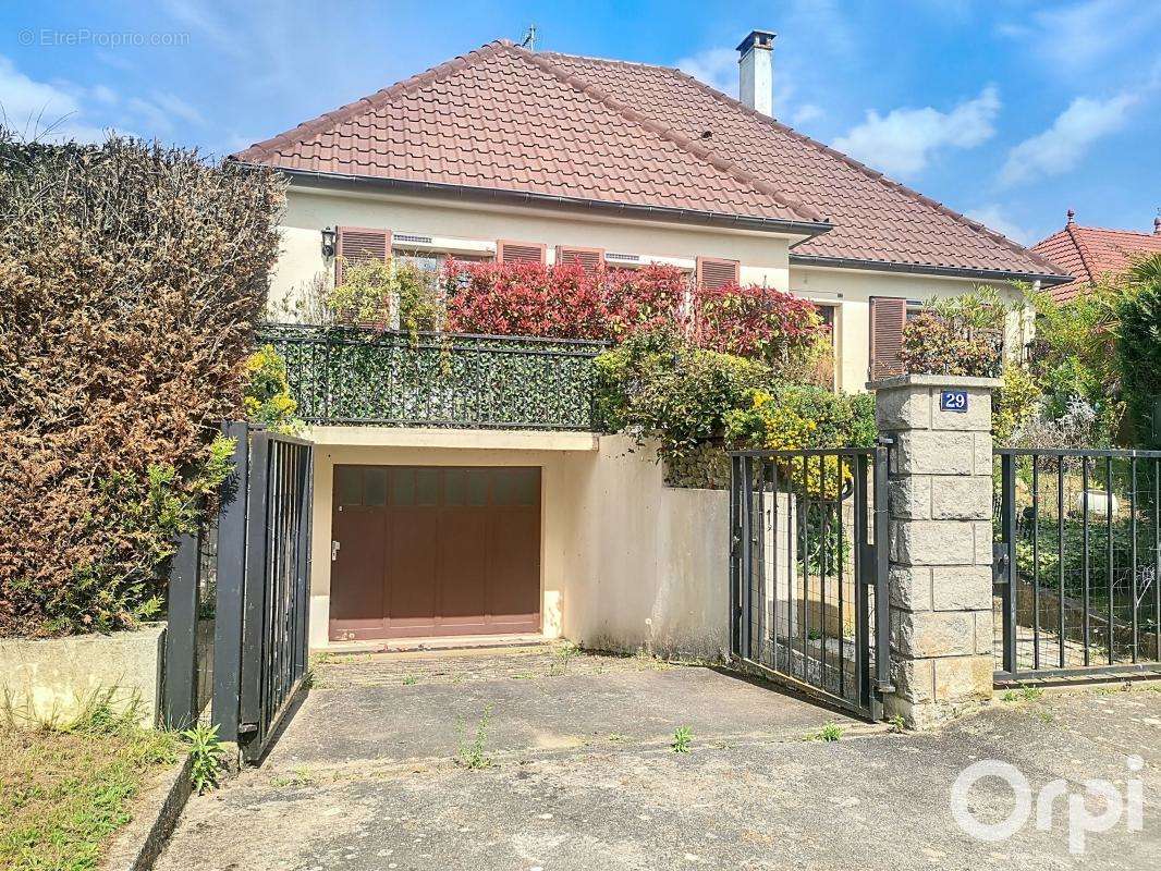 Maison à LONGJUMEAU