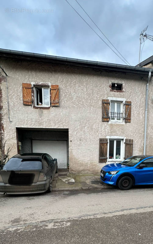 Maison à VALFROICOURT