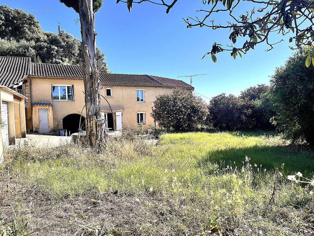 Maison à SAUVETERRE