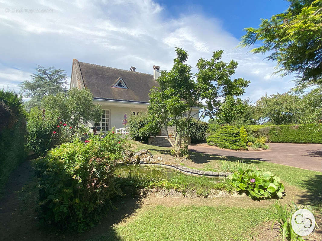 Maison à VINEUIL