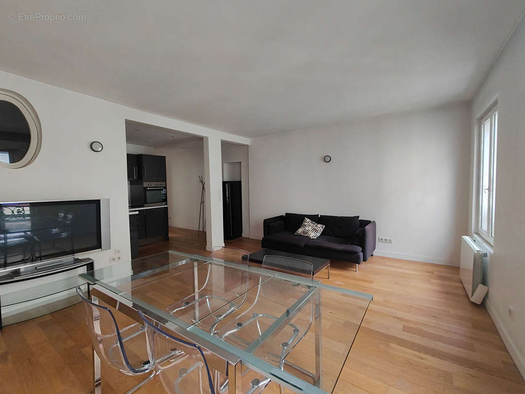 Appartement à PARIS-7E