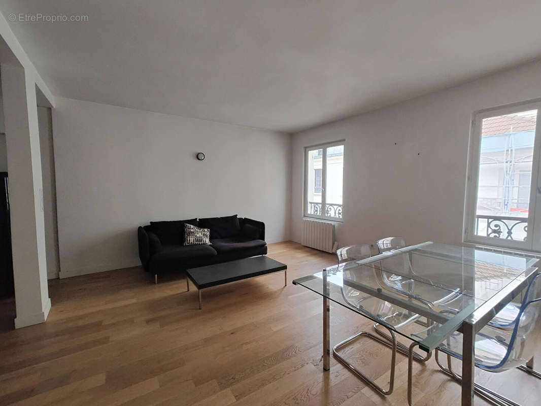 Appartement à PARIS-7E