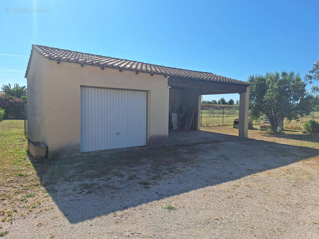 Maison à LAPALUD