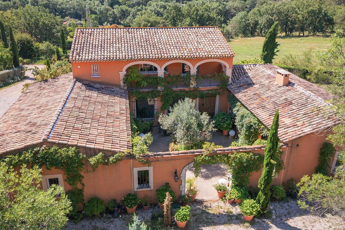 Maison à VAUVENARGUES